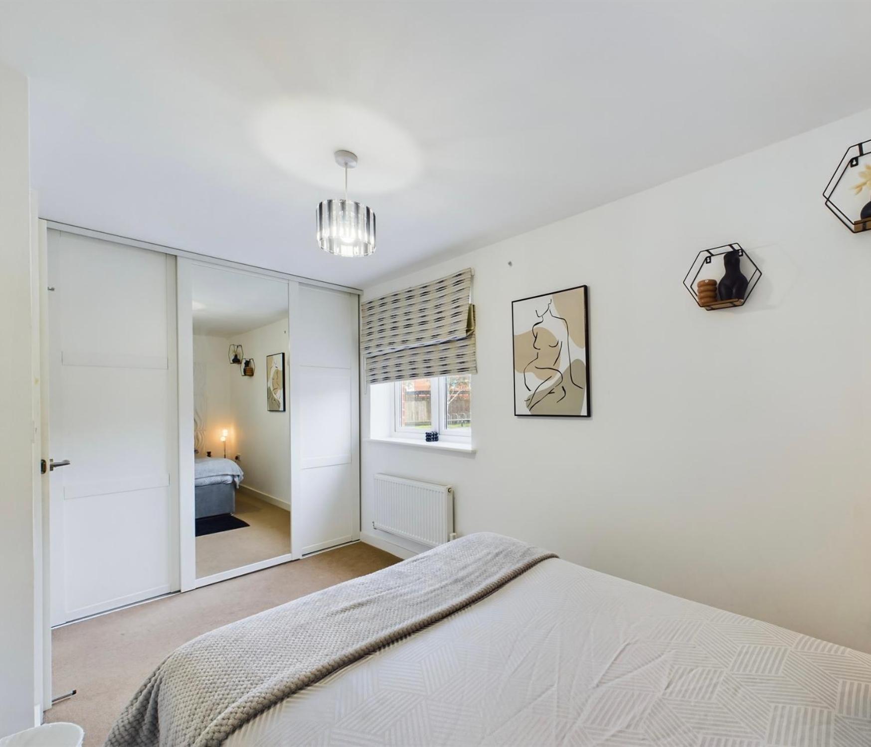 Modern 2 Bed City Apartment With Private Parking Swansea Exterior photo